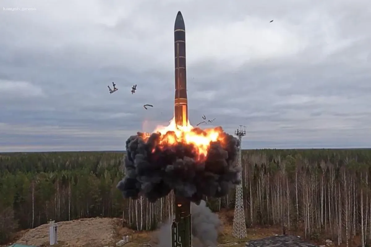 В небе «ночной кошмар». Раскрыт секрет «Орешника» – самого мощного оружия планеты