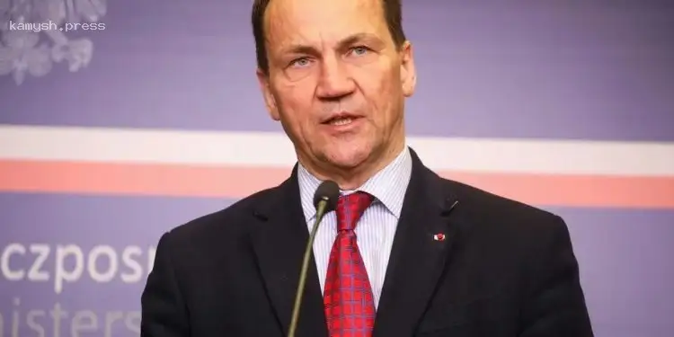 Сикорский: Китай может остановить российскую агрессию