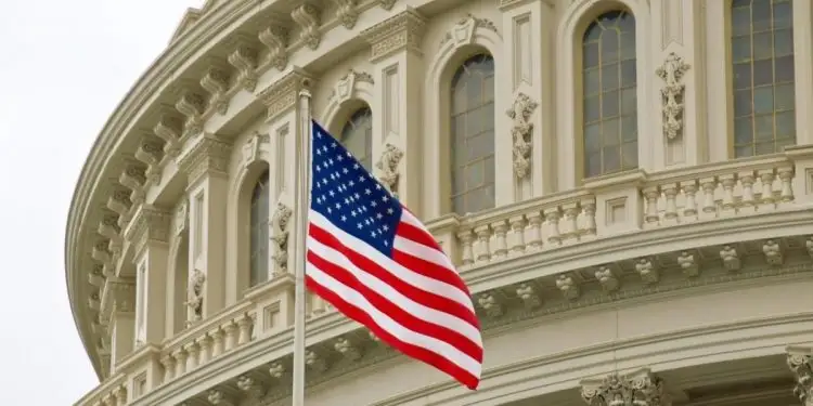 Администрация Трампа может предложить Ирану $30 млрд за отказ от создания ядерного оружия – СМИ