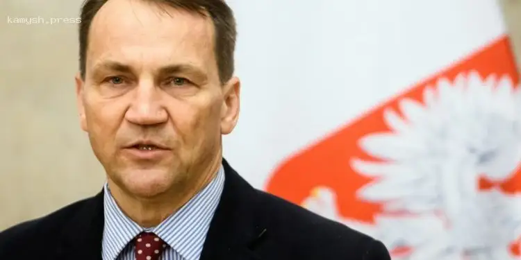 Польский министр предложил России передать Владивосток Китаю