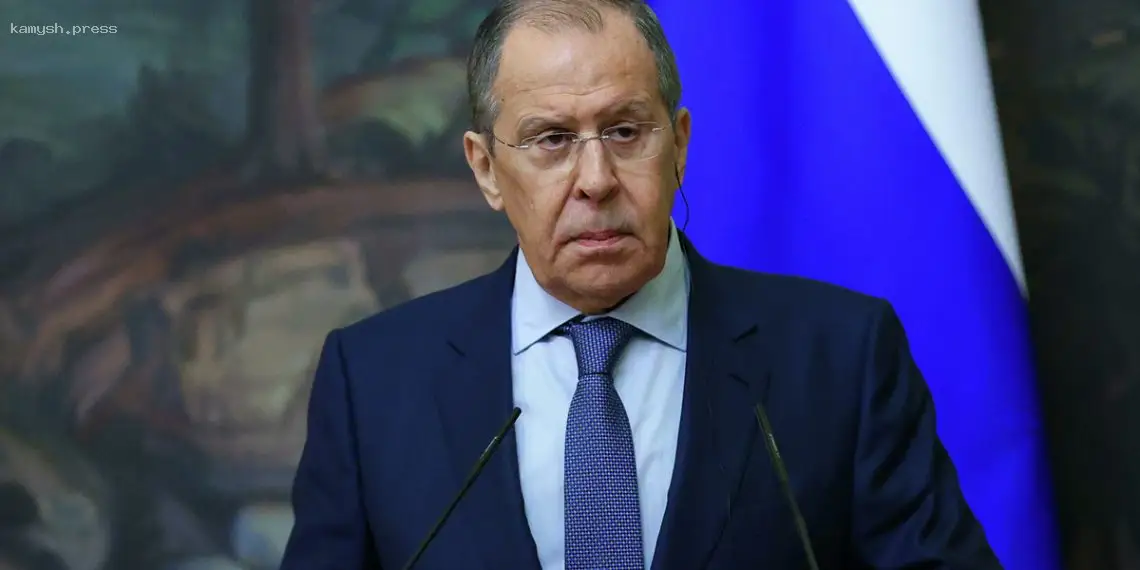Лавров заявил, что РФ должна участвовать в обсуждении гарантий безопасности для Украины